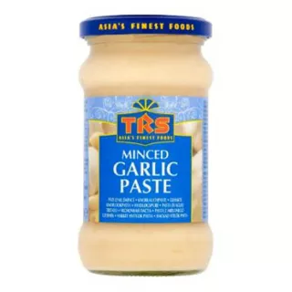 TRS Minced Garlic Paste. Ready-to-use minced garlic paste for convenient cooking. Available at halalo.co.uk and Halalo.