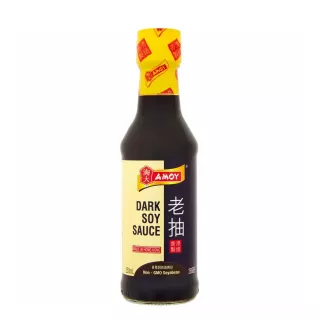 Amoy Dark Soy Sauce adds depth and richness to your cooking. Made with non-GMO soybeans and naturally fermented, this soy sauce is perfect for stir fries, marinades, and more. Vegetarian, gluten free, and with no added MSG, it's a versatile pantry staple.
