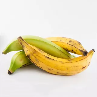 Fresh Plantains are a versatile and delicious fruit, perfect for frying, roasting, or boiling. Enjoy them as a side dish, in salads, or as part of your favourite recipes. Available at halalo.co.uk