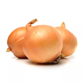 Fresh Golden Onions 500g add a mild, sweet flavour and a beautiful golden hue to your dishes Available at halalo.co.uk
