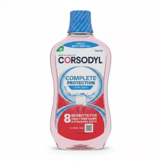 Corsodyl Complete Protection extra fresh mouthwash bottle front view