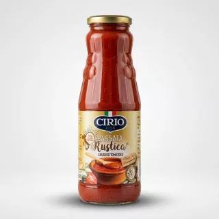 Enhanced Front view of Cirio Passata Rustica Crushed Tomatoes 680g glass bottle