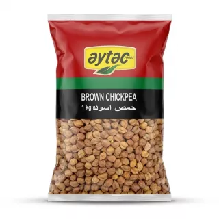 Enhanced Front of Aytac Brown Chickpea 1kg packet held in grocery store