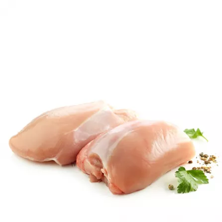 Fresh Halal Boneless Chicken Thighs – juicy and tender, perfect for grilling, curries, or pan-frying. Available now at halalo.co.uk.
