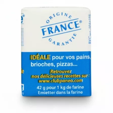 l'hirondelle fresh bakery yeast cube with French origin label