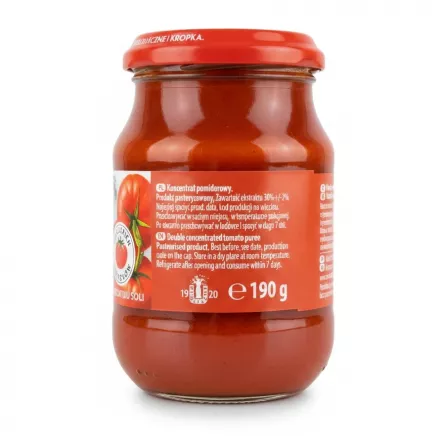 Back label showing storage instructions and product info of tomato puree