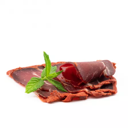 Tray with thinly sliced Egyptian pasterma