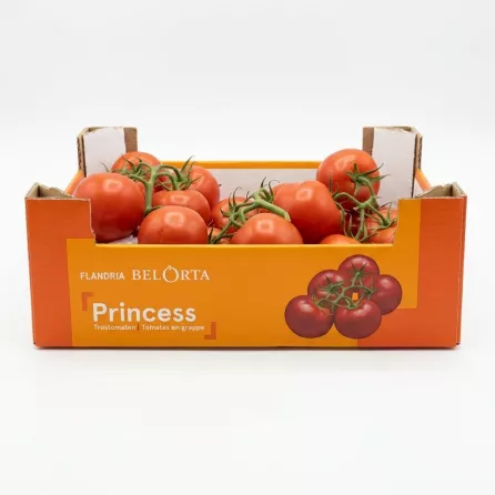 Enhanced Side view of BelOrta Princess vine tomatoes box in front of grocery shelves