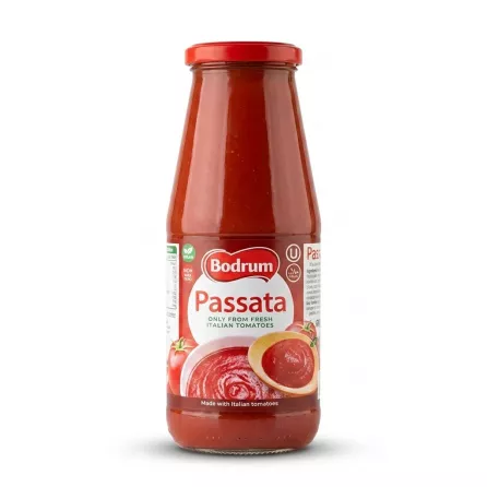 Enhanced Bodrum Passata Italian tomato sauce 680g front label in store