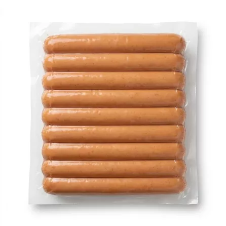 Enhanced Back side of ZAAD Frankfurters Chicken & Turkey 400g pack showcasing sausages