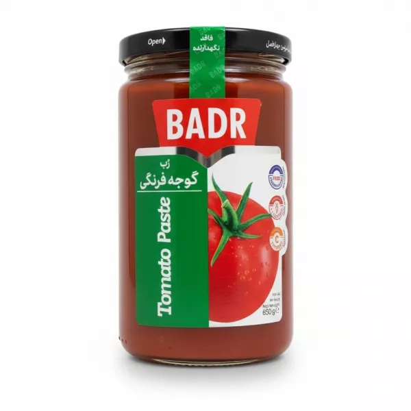 Jar of Badr tomato paste front label