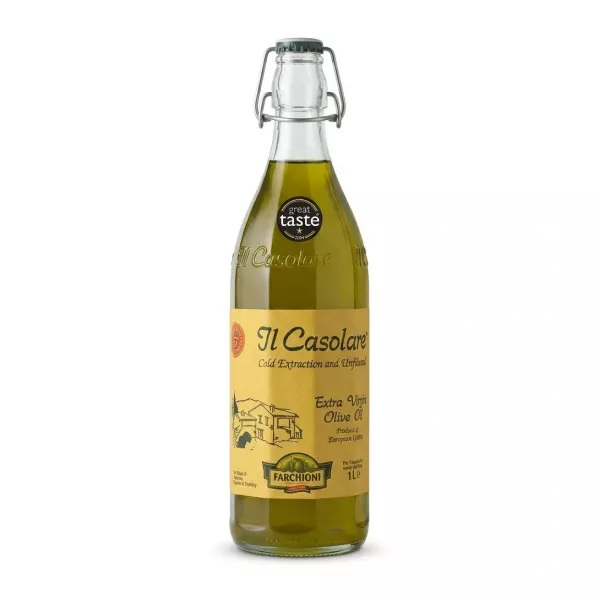 Front of Farchioni Il Casolare Extra Virgin Olive Oil with Great Taste Award sticker