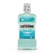 Bottle of Listerine Cool Mint mouthwash front label
